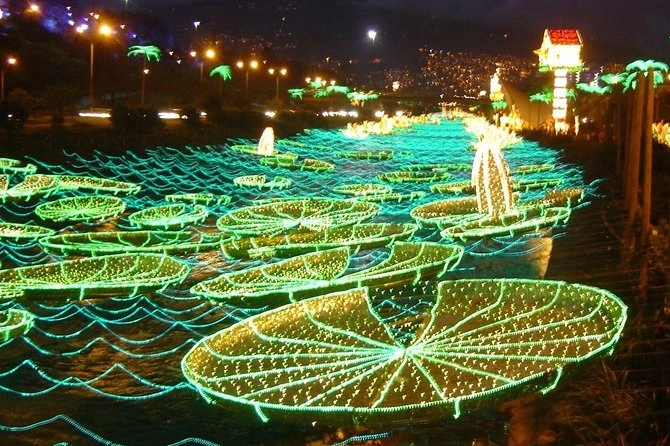 The worlds most Amazing Christmas Lights 5 Colombia chritsmas light